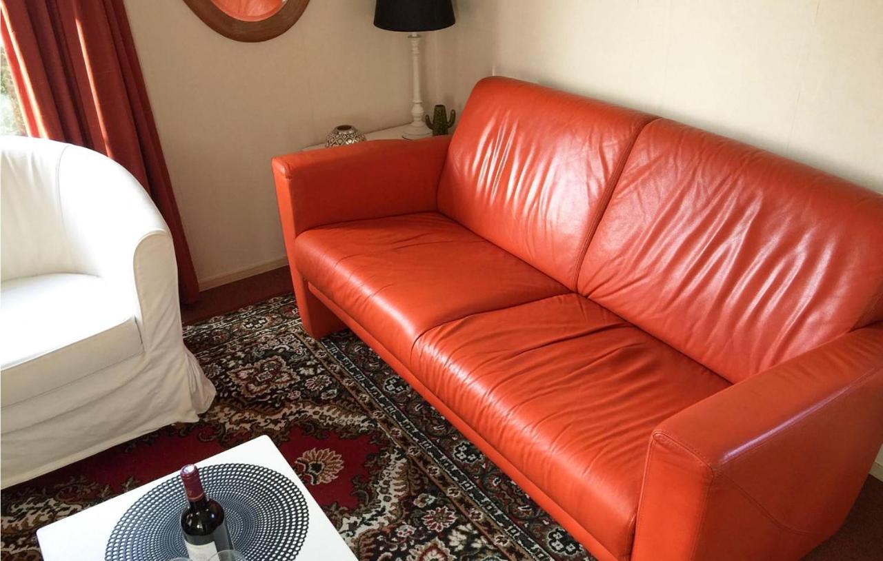 2 Bedroom Awesome Home In Tzummarum المظهر الخارجي الصورة